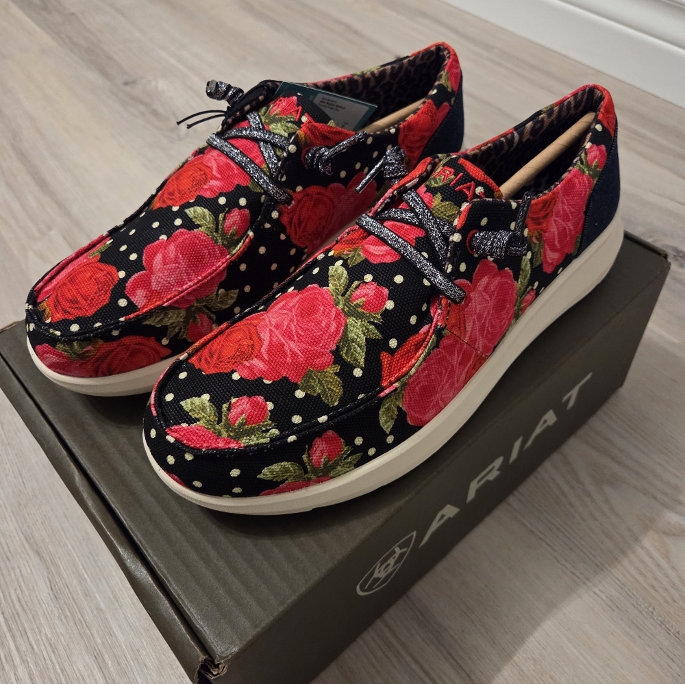 Ariat Hilo Rodeo Quincy, Punchy Polka Dot size 9.5 NEW